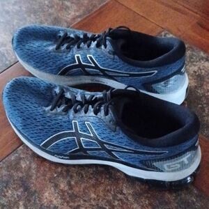 Asics GT 1000 in very good condition